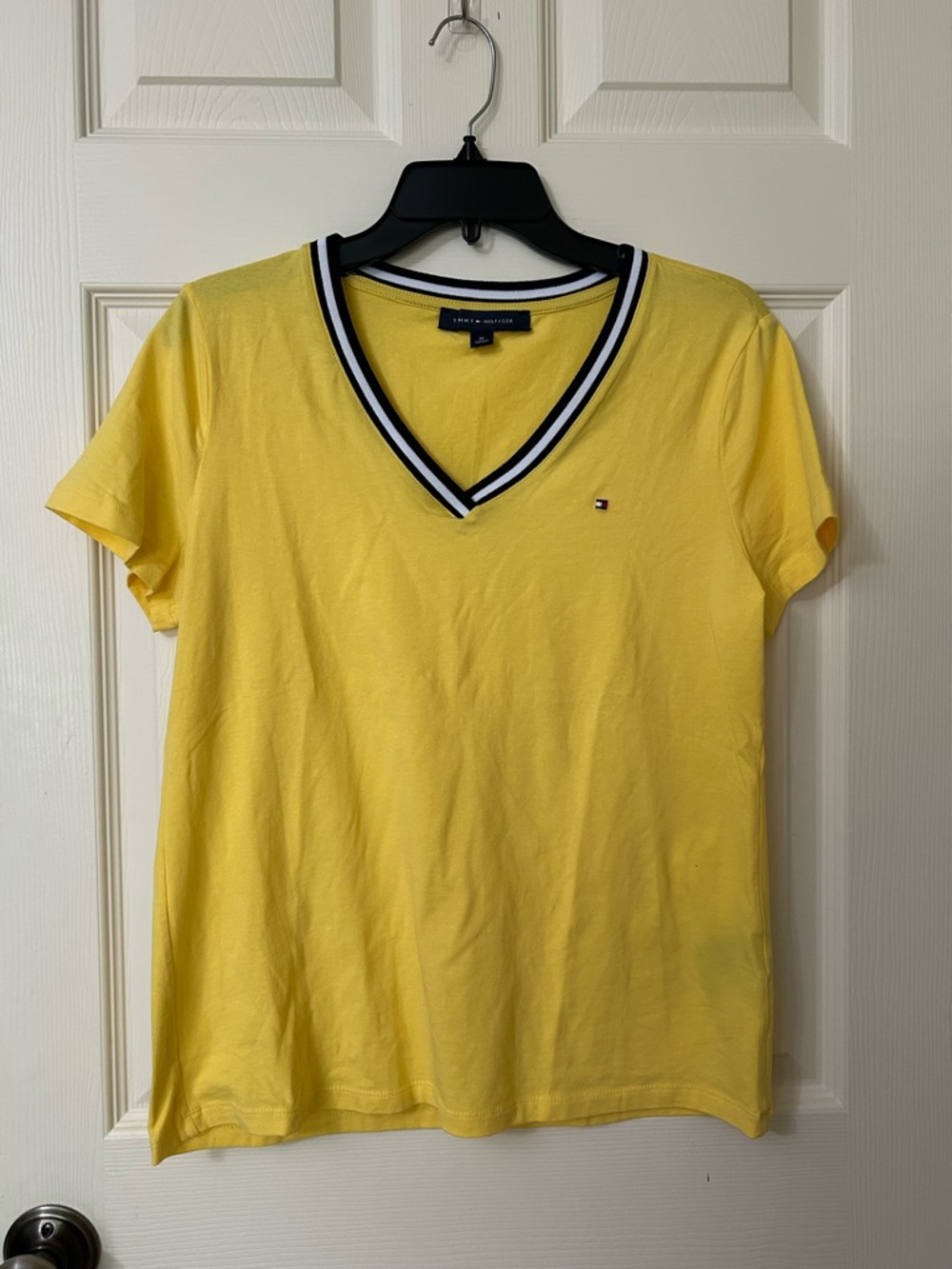 Tommy Hilfiger Bright Yellow V‑Neck Tee with Contrast Trim